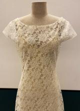 1930’s-style Cream lace gown with train/36