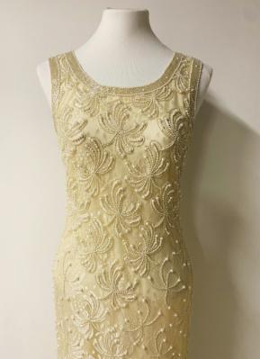 1980’s Ivory beaded lace gown/38