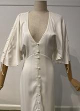 White button-down gown with train/34