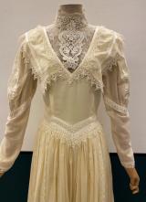 1980’s Cream Victorian-style cotton gown with lace appliques/36