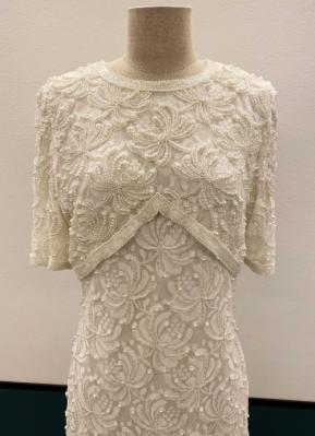 1980’s White pearl gown with jacket-effect/38