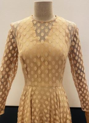 1970’s Nude polka-dot gown/36