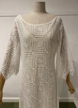 1930’s-style White square lace gown/38