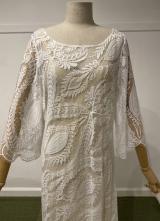 1930’s-style White floral lace gown/40