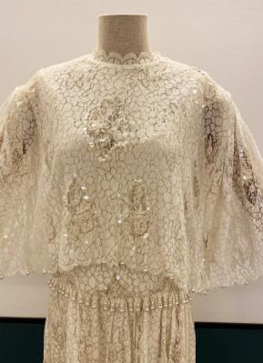 1980's Cream beaded lace dress/38
