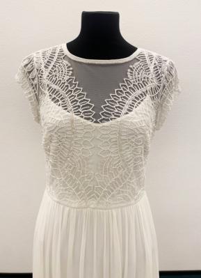 White beaded chiffon gown/34-36
